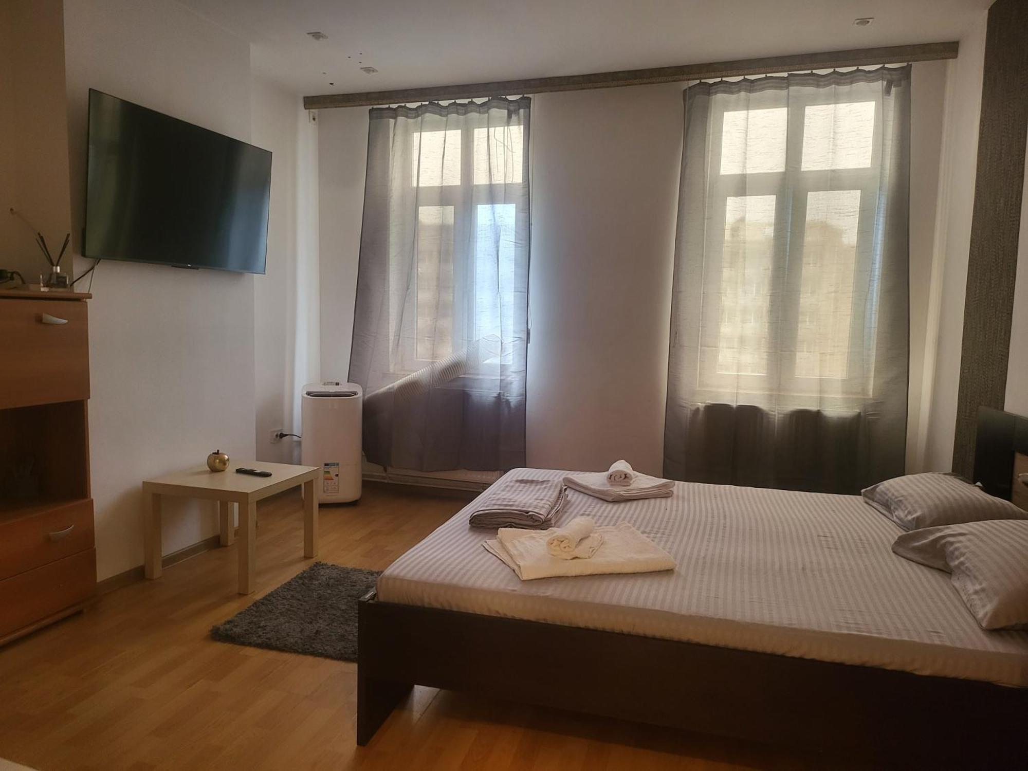 Aparthotel Yanis บูคาเรสต์ ภายนอก รูปภาพ